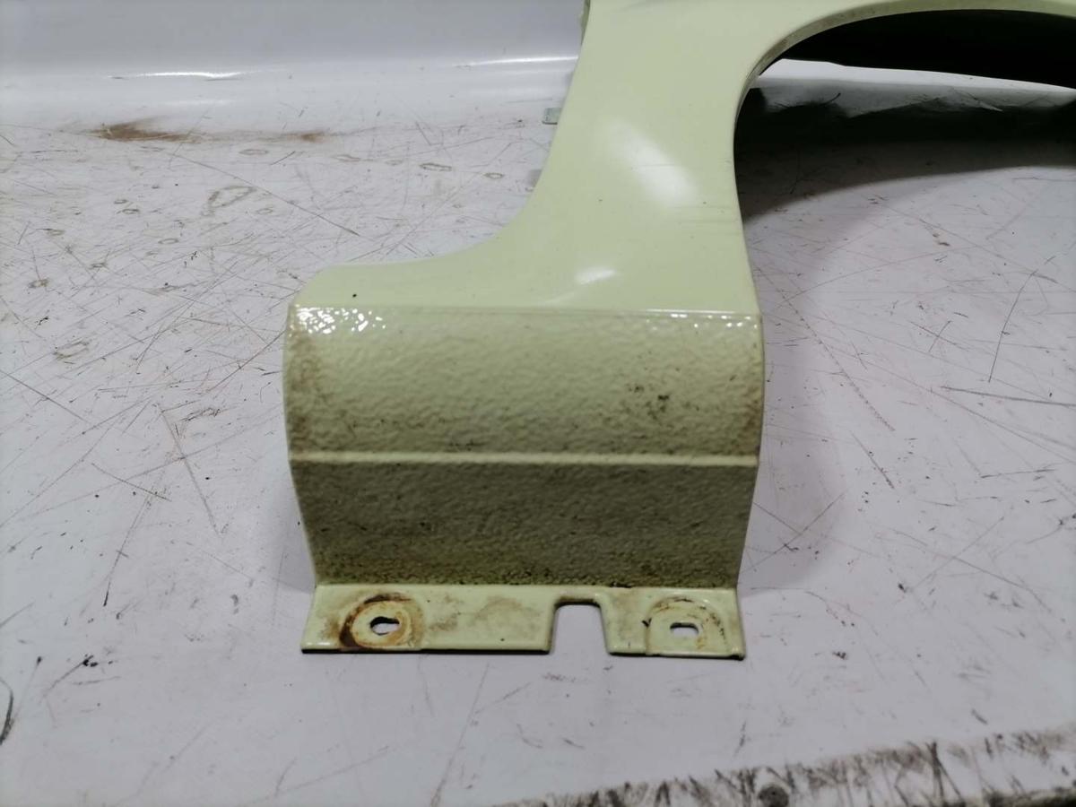 Renault Twingo 2 original Kotfl&uuml;gel vorn rechts OVF91 Gr&uuml;n BJ09